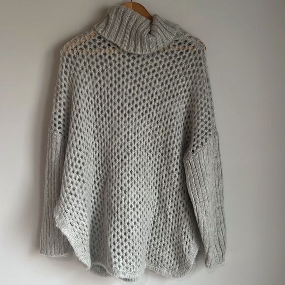 Reiss Fanella wool blend Roll Neck Cape Knit Jumper sweater - Picture 4 of 15